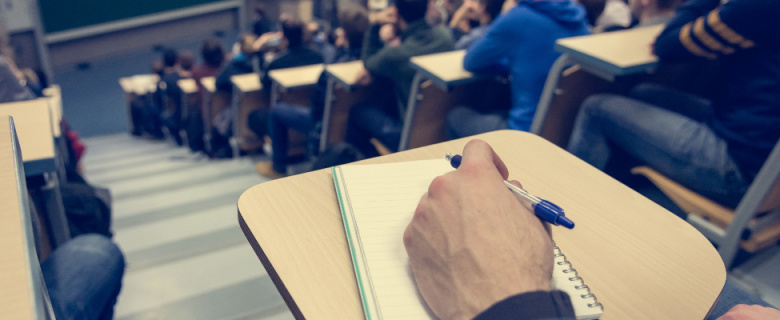 ورشة حول عروض الكتب الأكاديمية ورشة حول عروض الكتب الأكاديمية