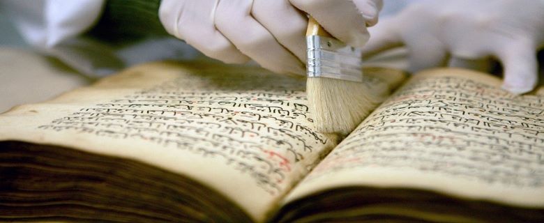 أساسيات حفظ الكتب في استراتيجية مكتبة جامعة روح القدس – الكسليك للحفظ: الإجراءات، والممارسات. أساسيات حفظ الكتب في استراتيجية مكتبة جامعة روح القدس – الكسليك للحفظ: الإجراءات، والممارسات.