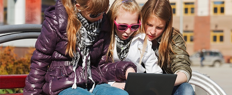 How to Manage Your Child’s Digital Device Usage How to Manage Your Child’s Digital Device Usage