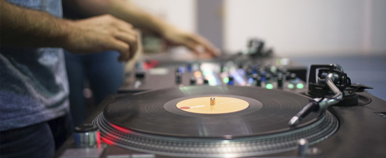 Music Production: Intro to DJ-ing Music Production: Intro to DJ-ing